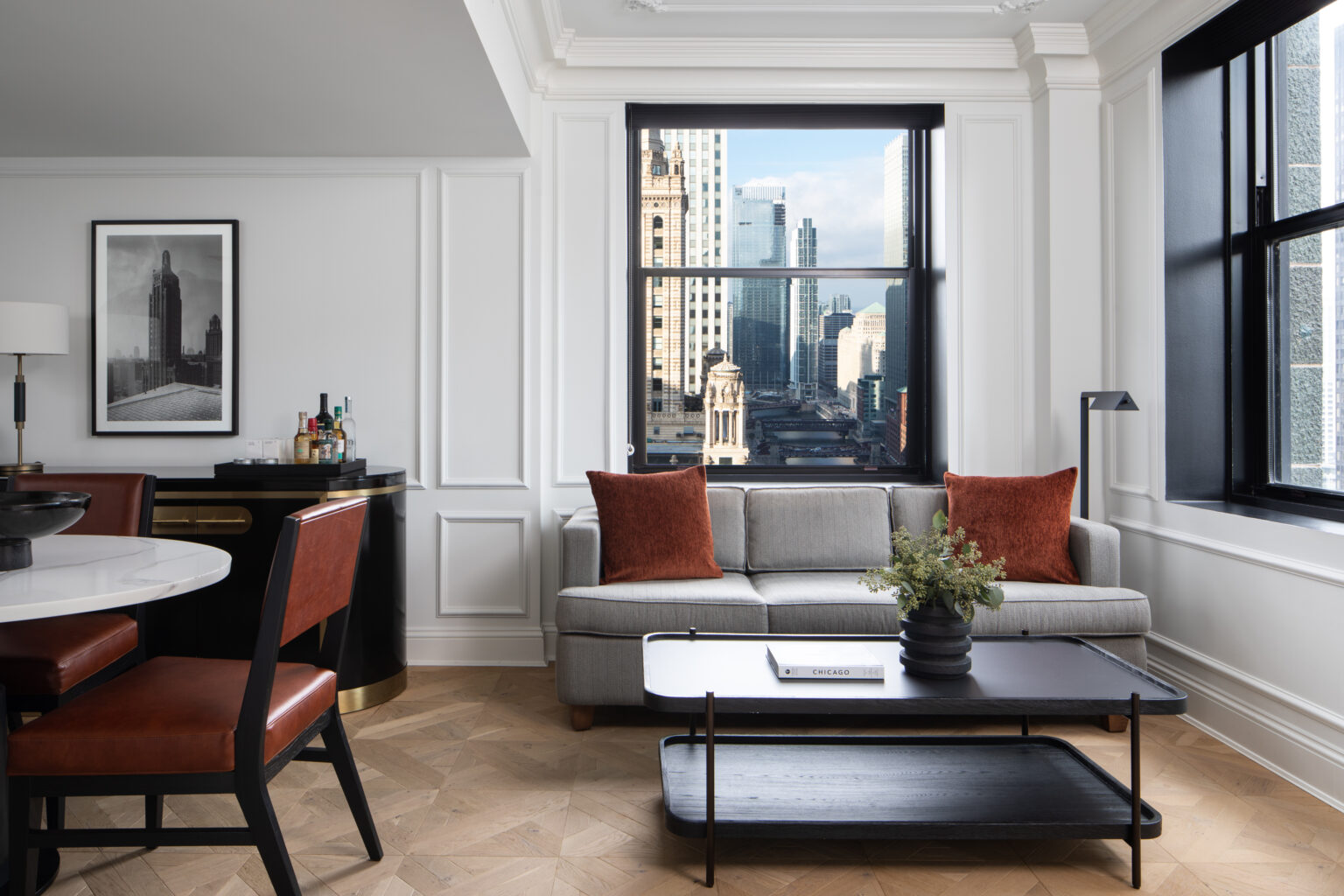 Pendry Chicago suite