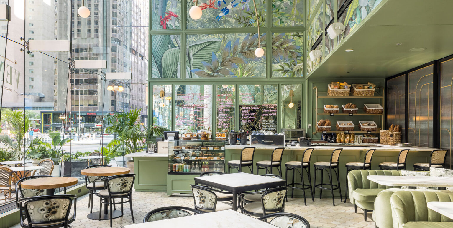 The interior of the Venteux caf&eacute; in Chicago