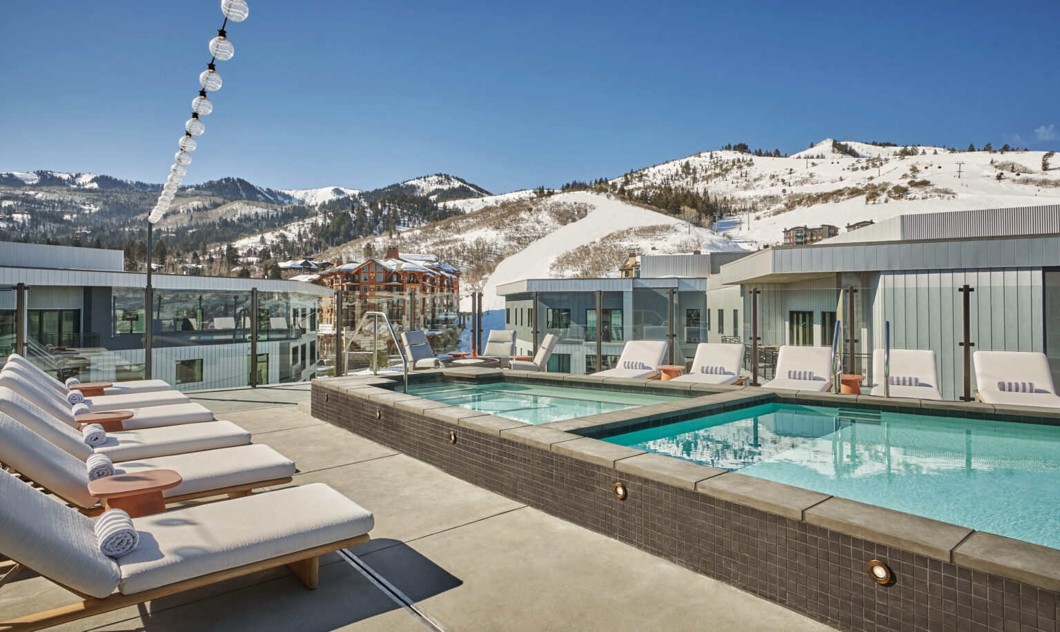 The pool at pendry park city
