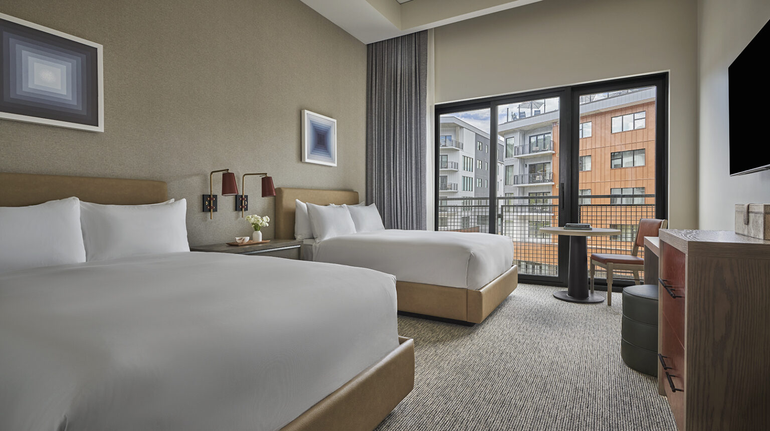 A guestroom with 2 queen beds at Pendry Park City