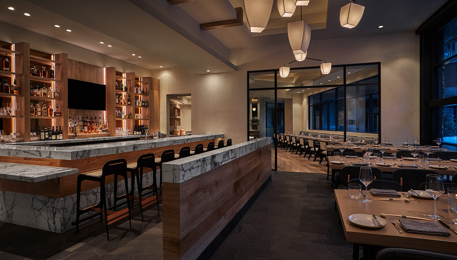 A restaurant at Pendry Park City