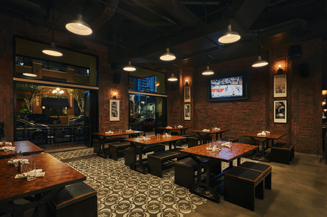 Dinner tables at Nasons Pendry San Diego