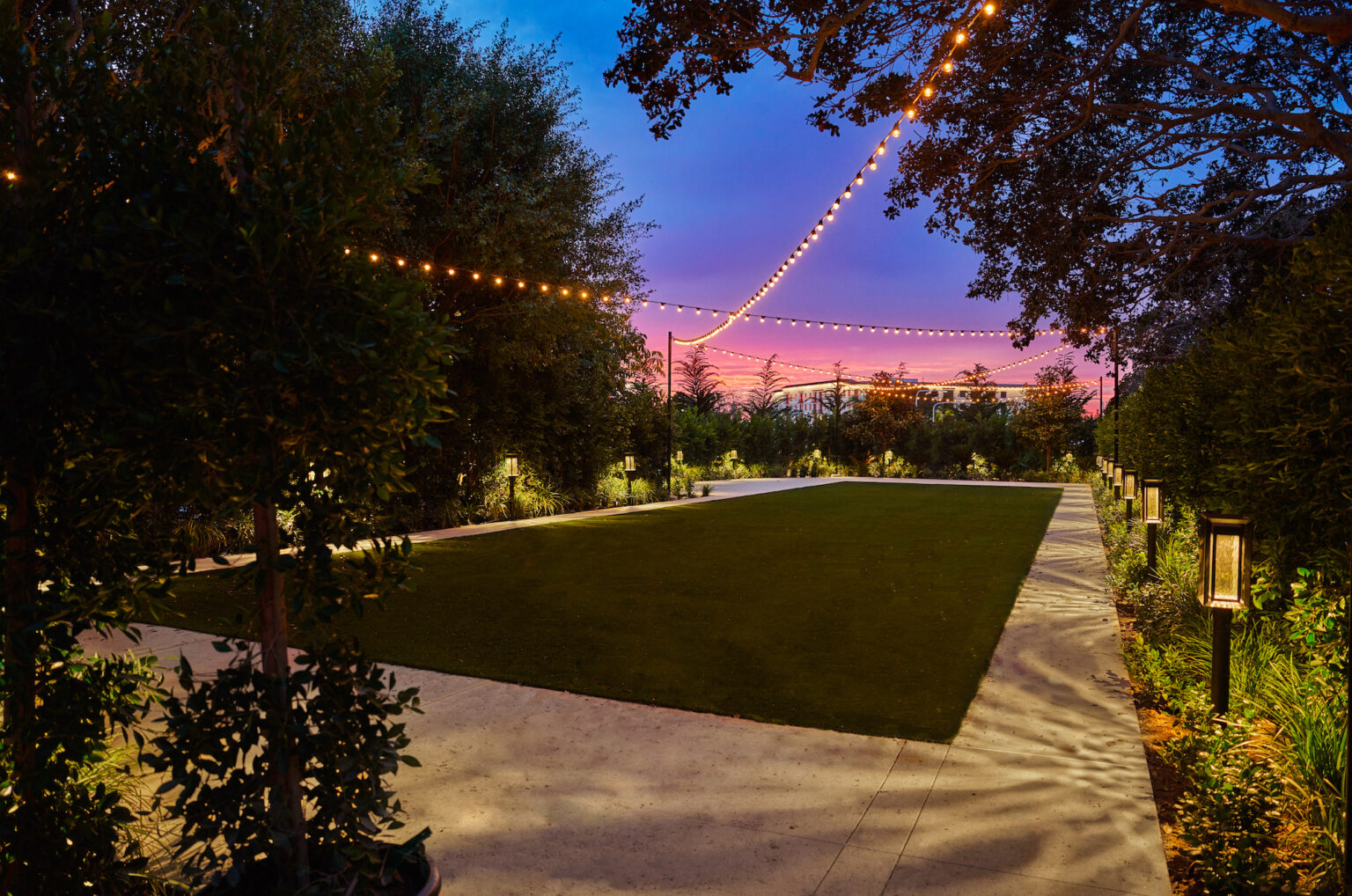 Event Lawn at boutique hotel in Newport Beach, CA.