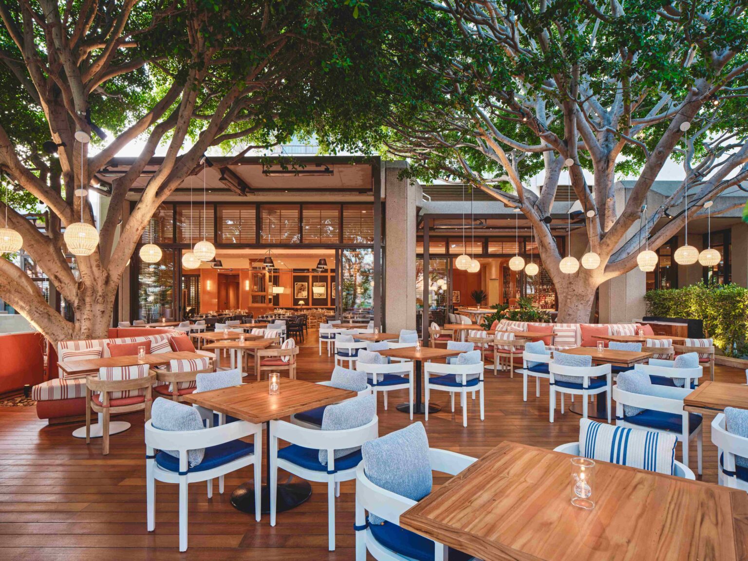 Patio at SET Steak & Sushi