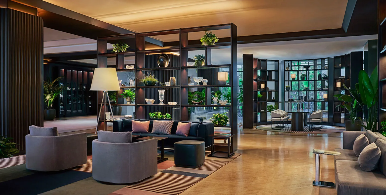A sitting area in the lobby of Pendry Newport Beach Resort