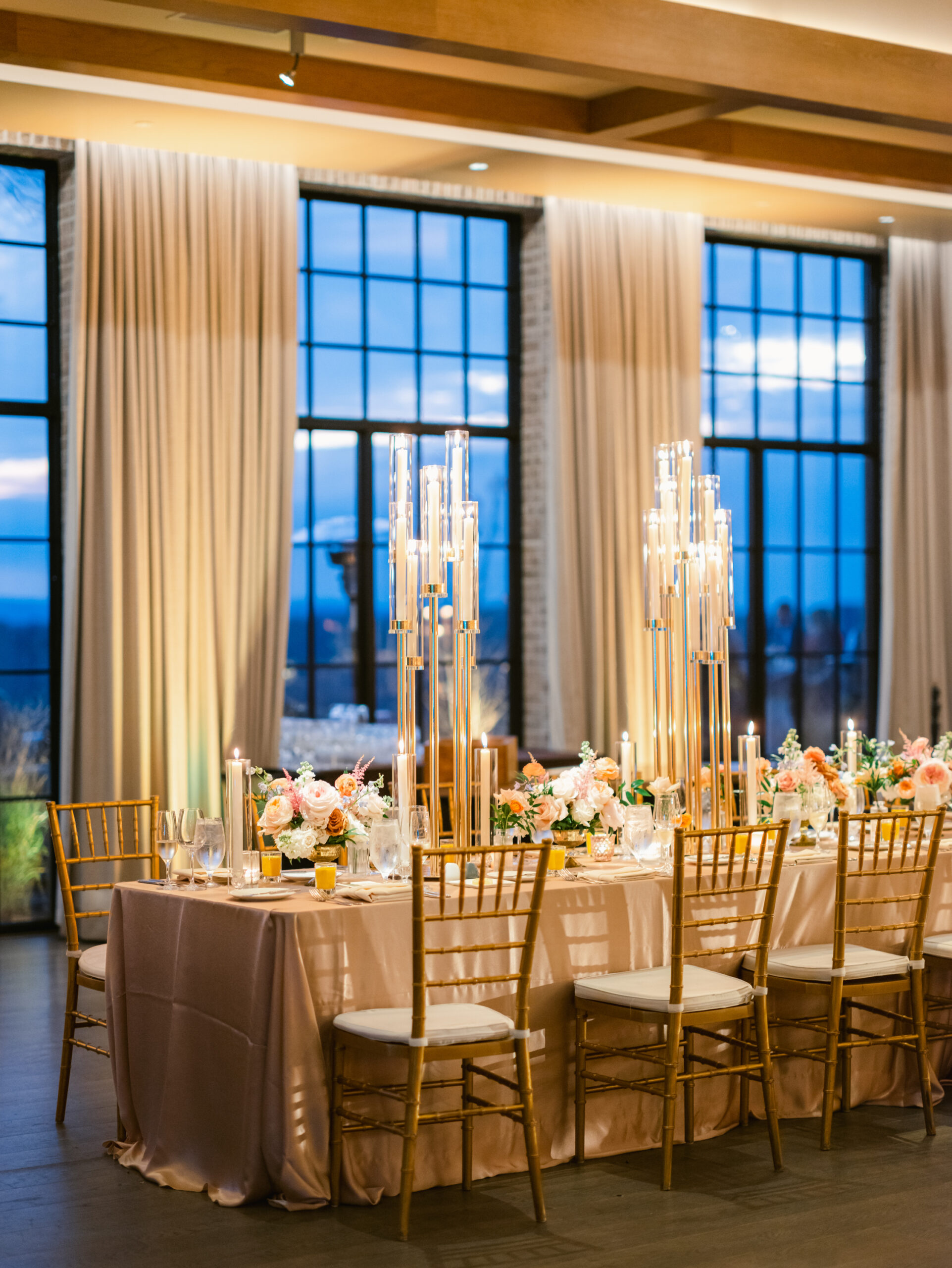 Close-up of an elegantly set reception table at a luxury wedding venue near NYC.