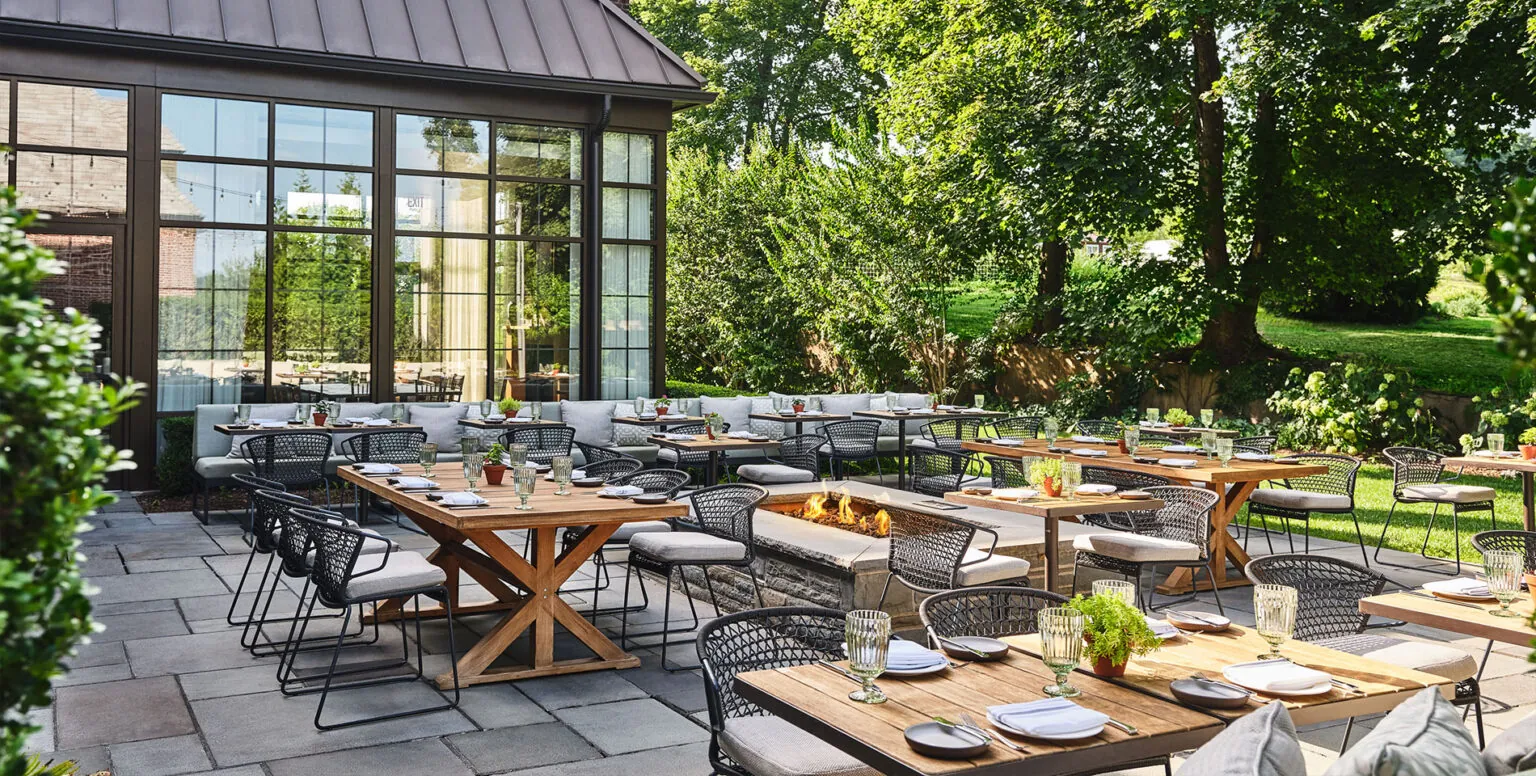 Outdoor Natirar dining at Ninety Acres