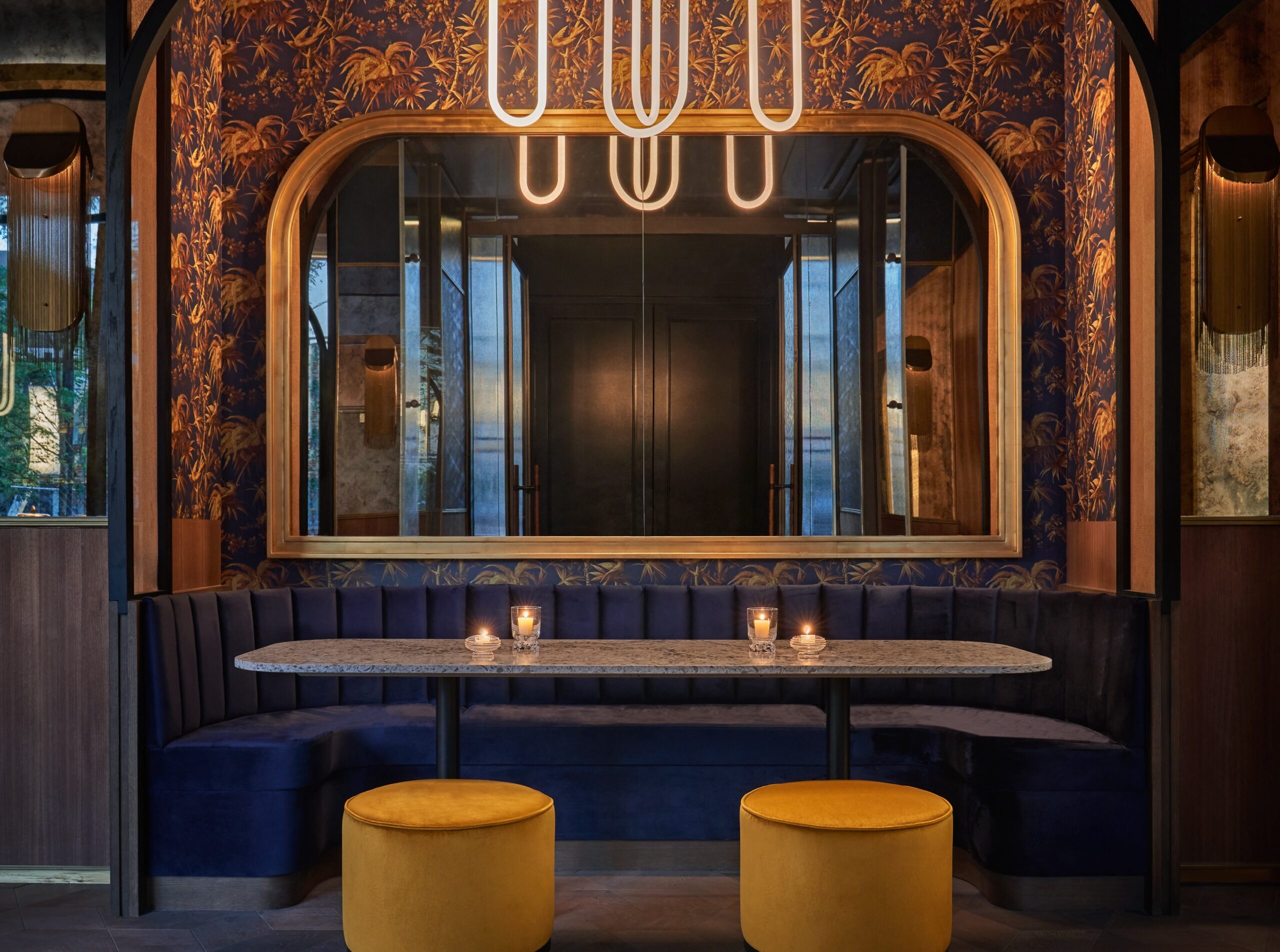 Bar Pendry table